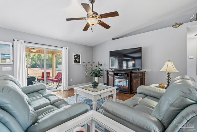 8274 Hwy 89, Milton, FL 32570