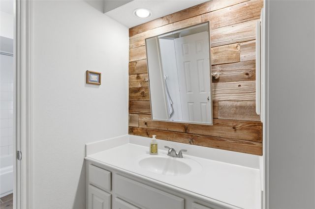 1423 Fall Wood Drive, Sugar Land, TX 77479