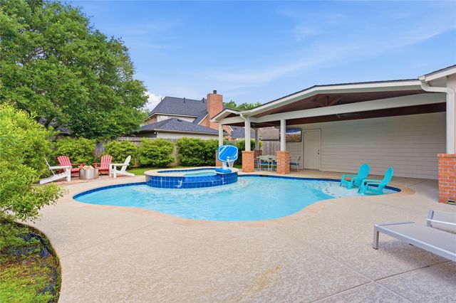 1423 Fall Wood Drive, Sugar Land, TX 77479