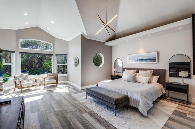 2801 Barton Point DR, Austin, TX 78733