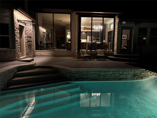 2801 Barton Point DR, Austin, TX 78733