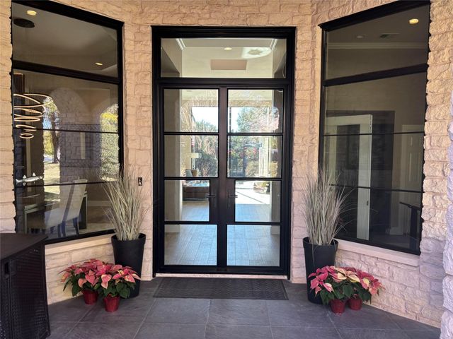 2801 Barton Point DR, Austin, TX 78733