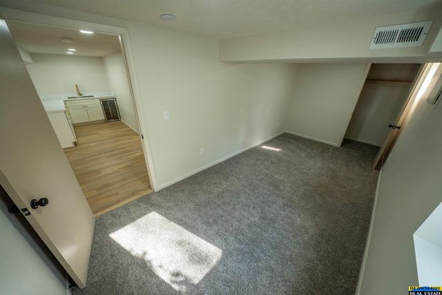 2439 S 37 Street, Lincoln, NE 68506