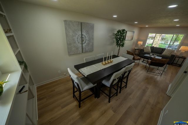 2439 S 37 Street, Lincoln, NE 68506