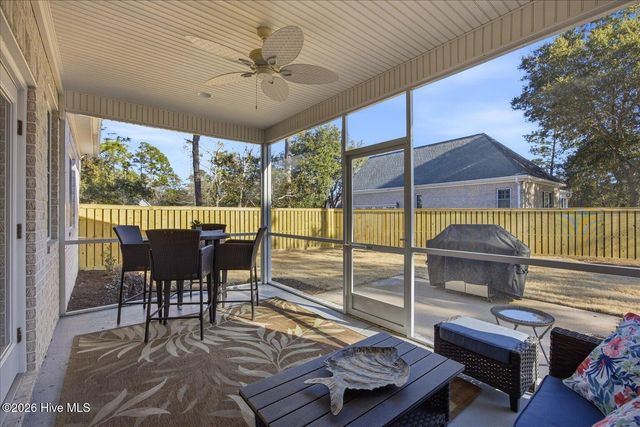 23 Stonegate Circle, Hampstead, NC 28443