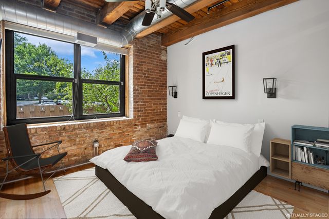 1735 W Diversey Parkway 102, Chicago, IL 60614