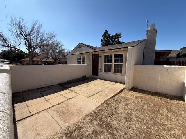 1900 W Tennessee Ave, Midland, TX 79701