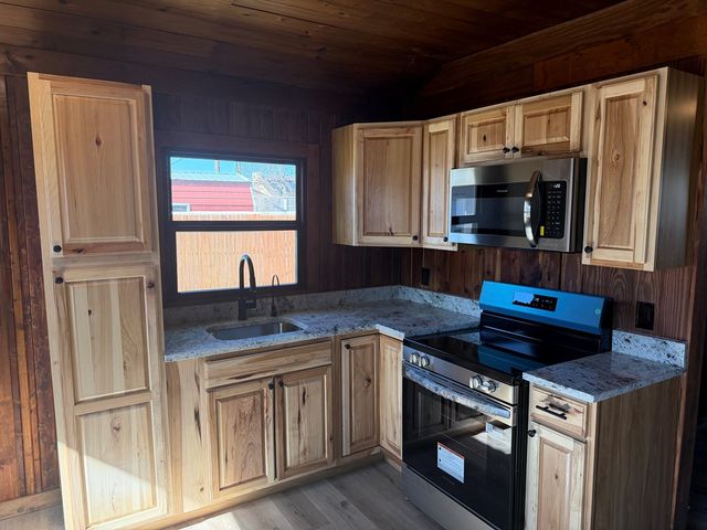 1900 W Tennessee Ave, Midland, TX 79701