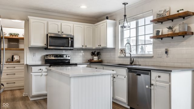 11833 Wedgeport Lane, Fishers, IN 46037