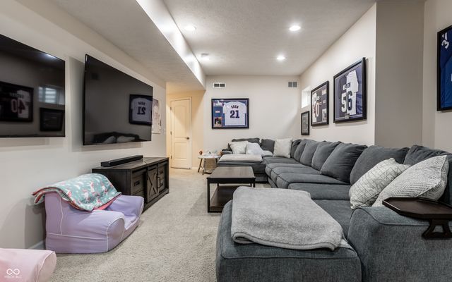 11833 Wedgeport Lane, Fishers, IN 46037