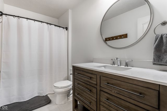 11833 Wedgeport Lane, Fishers, IN 46037