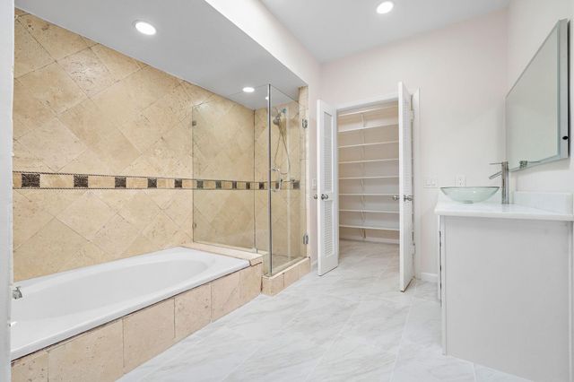 1111 Potomac Drive B, Houston, TX 77057