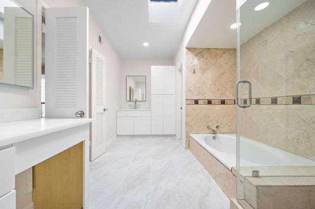 1111 Potomac Drive B, Houston, TX 77057