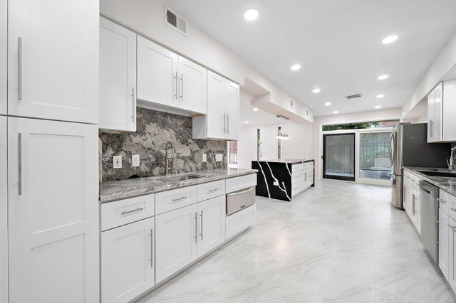 1111 Potomac Drive B, Houston, TX 77057