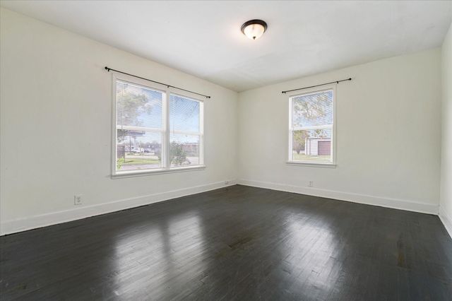 1801 W Houston Drive, La Marque, TX 77568