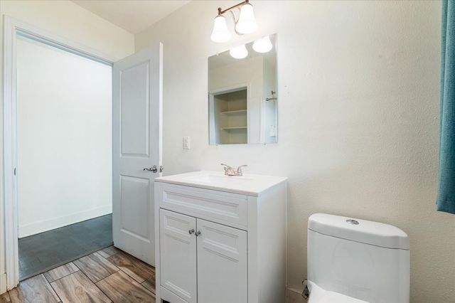 1801 W Houston Drive, La Marque, TX 77568