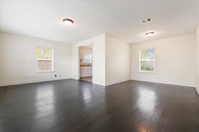 1801 W Houston Drive, La Marque, TX 77568