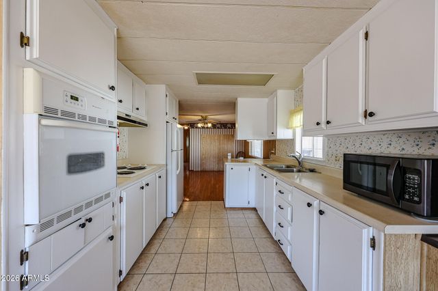 10737 W SACK Drive, Peoria, AZ 85373