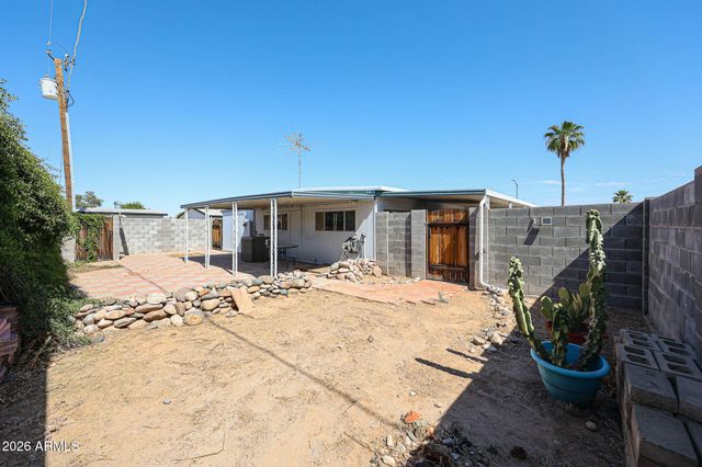 10737 W SACK Drive, Peoria, AZ 85373