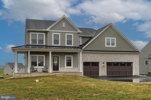 1584 HARRISBURG AVE, Mount Joy, PA 17552