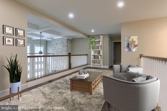 1584 HARRISBURG AVE, Mount Joy, PA 17552