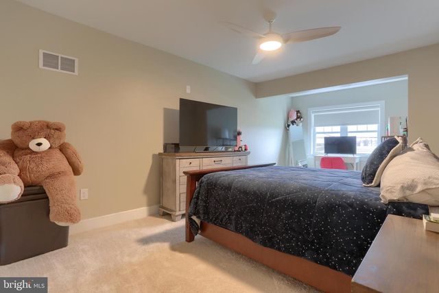 1584 HARRISBURG AVE, Mount Joy, PA 17552