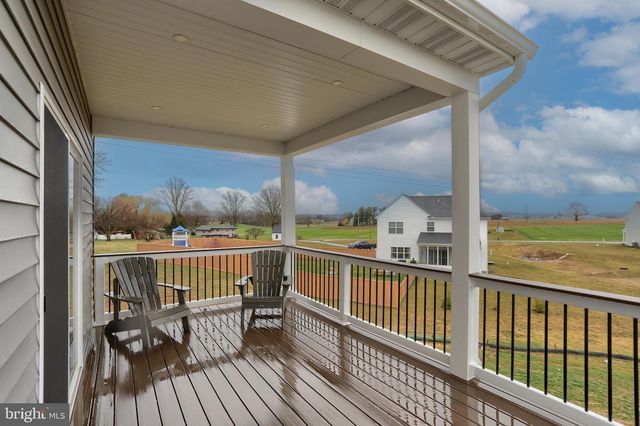 1584 HARRISBURG AVE, Mount Joy, PA 17552