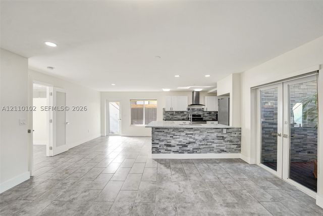 1224 NE 13th Ave 2, Fort Lauderdale, FL 33304