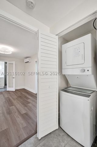 1224 NE 13th Ave 2, Fort Lauderdale, FL 33304