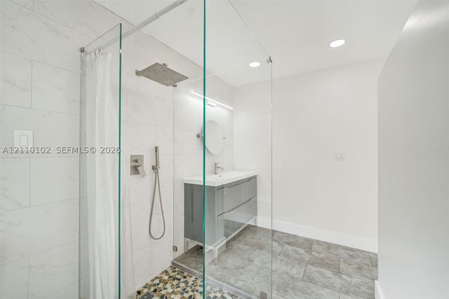 1224 NE 13th Ave 2, Fort Lauderdale, FL 33304