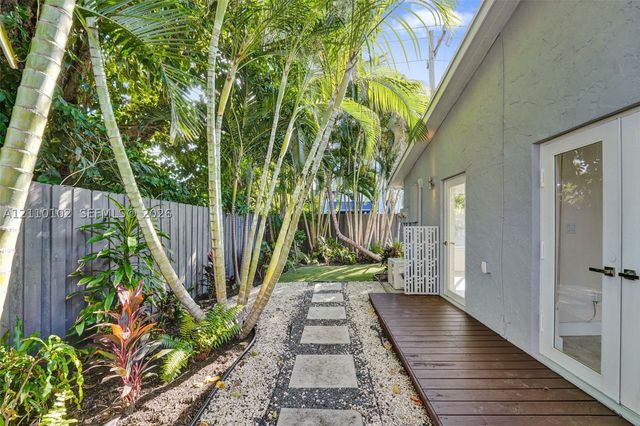 1224 NE 13th Ave 2, Fort Lauderdale, FL 33304