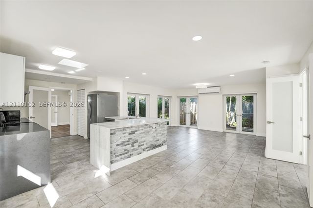 1224 NE 13th Ave 2, Fort Lauderdale, FL 33304
