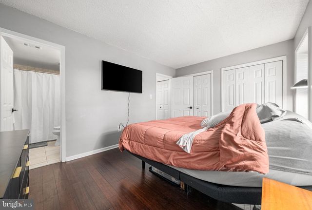 907 S ROLFE ST #1A, Arlington, VA 22204