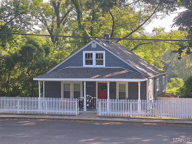 260 N 4th Street, Ste Genevieve, MO 63670