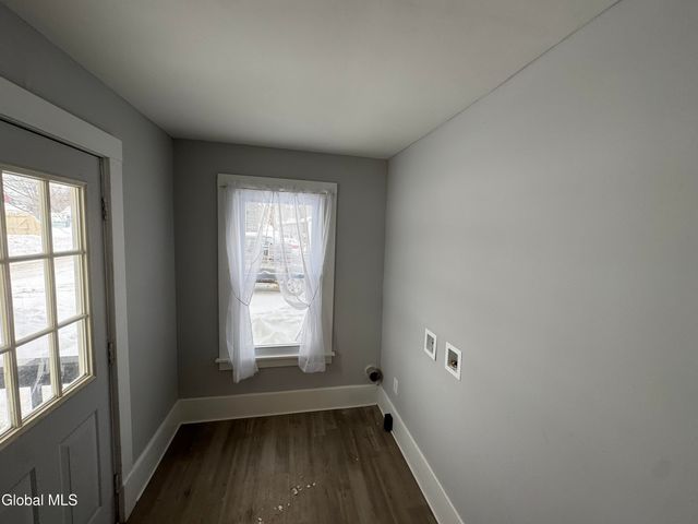 108 Old Peck Hill Road, Gloversville, NY 12078