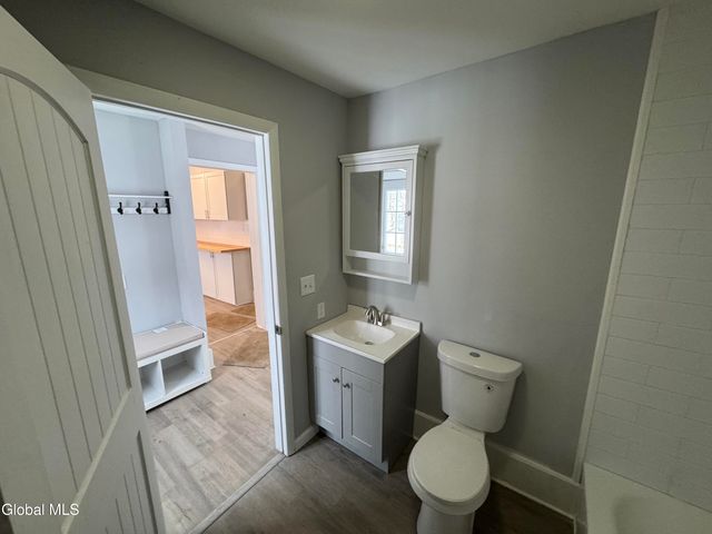 108 Old Peck Hill Road, Gloversville, NY 12078