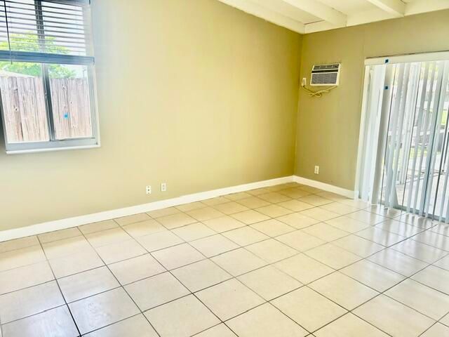 2548 Gulfstream Lane, Fort Lauderdale, FL 33312