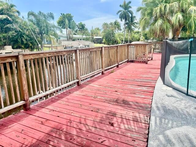 2548 Gulfstream Lane, Fort Lauderdale, FL 33312