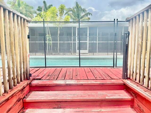 2548 Gulfstream Lane, Fort Lauderdale, FL 33312