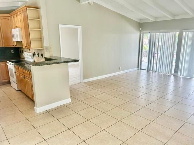 2548 Gulfstream Lane, Fort Lauderdale, FL 33312