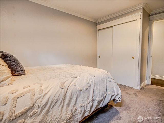 5920 35th Way SE, Auburn, WA 98092