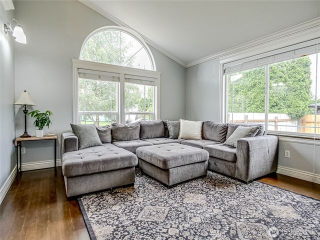 5920 35th Way SE, Auburn, WA 98092