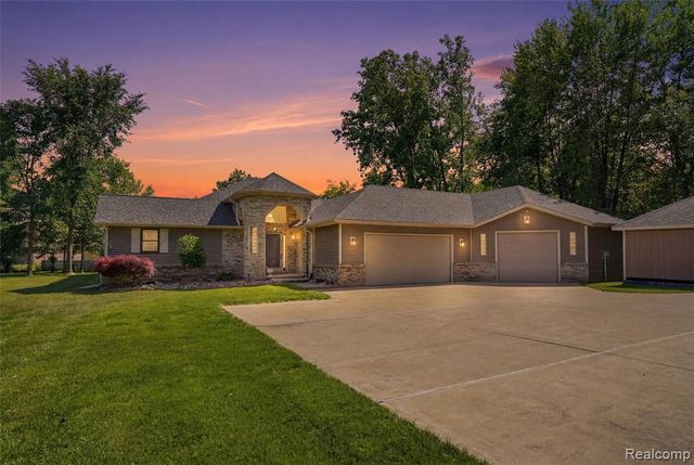 8888 Pilgrim, Washington, MI 48094