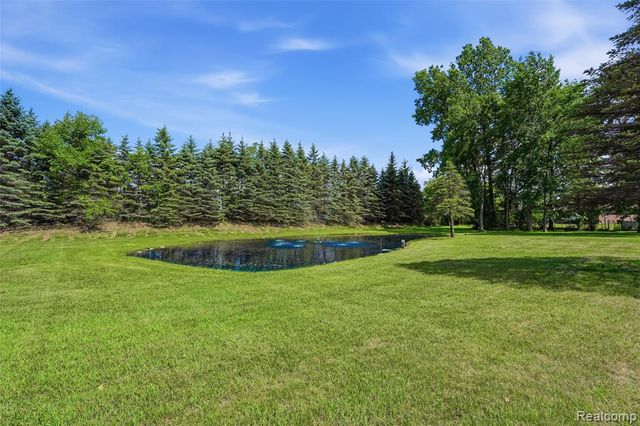 8888 Pilgrim, Washington, MI 48094