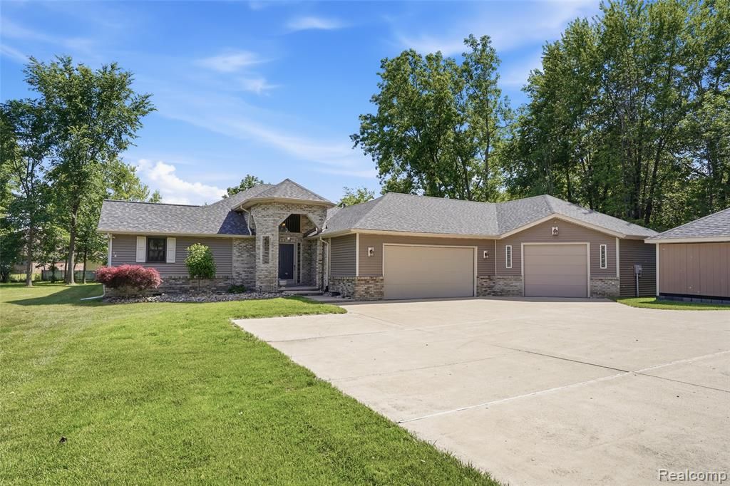 8888 Pilgrim, Washington, MI 48094