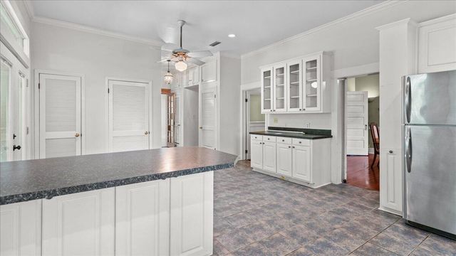 307 4th Ave., Hattiesburg, MS 39401