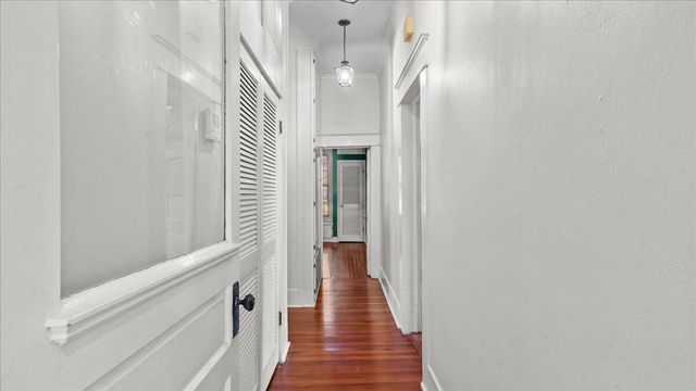 307 4th Ave., Hattiesburg, MS 39401
