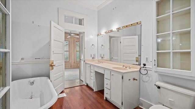 307 4th Ave., Hattiesburg, MS 39401