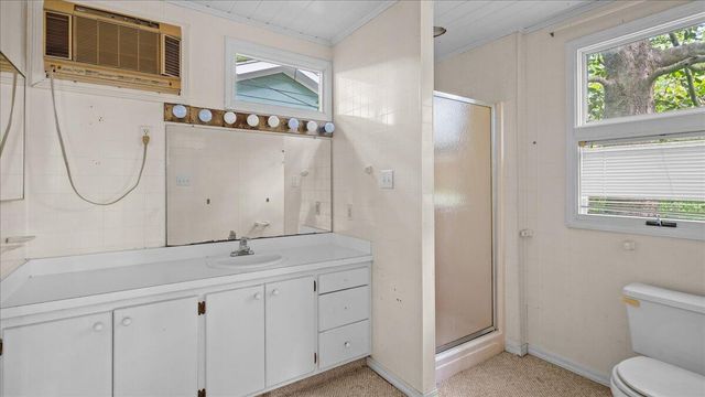 307 4th Ave., Hattiesburg, MS 39401