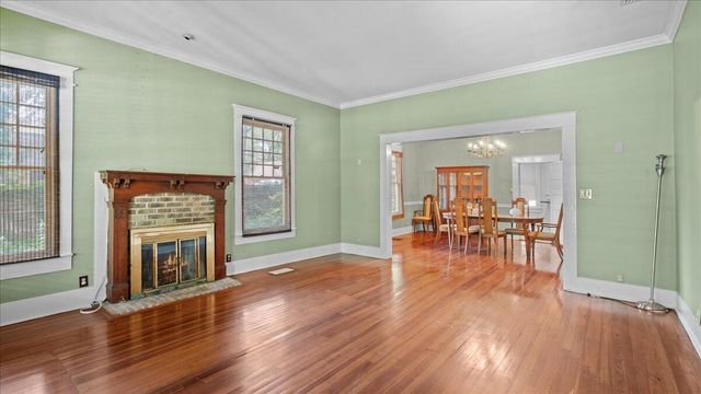 307 4th Ave., Hattiesburg, MS 39401